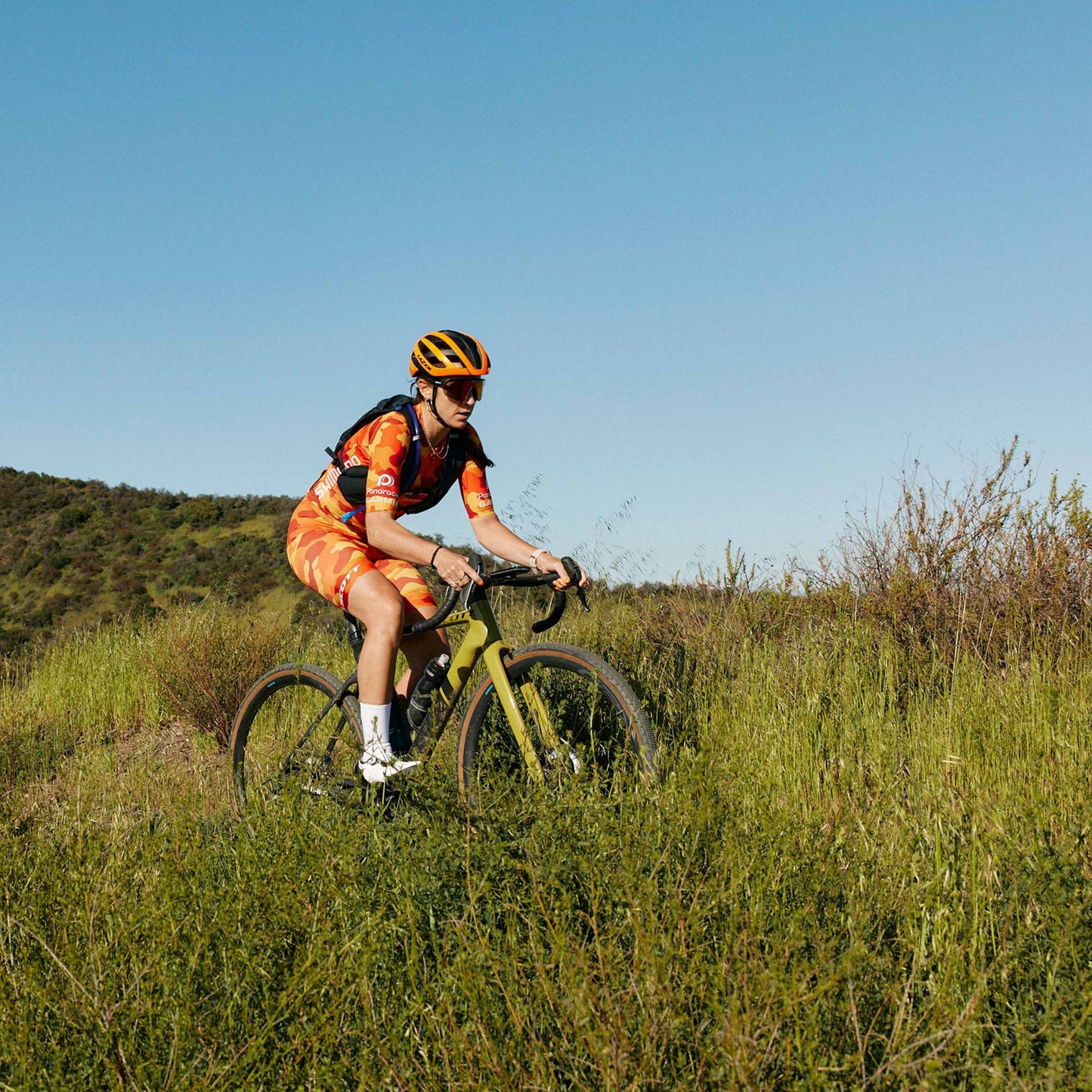 Chase™ Race 4 Hydration Vest with Crux® 1.5L Reservoir